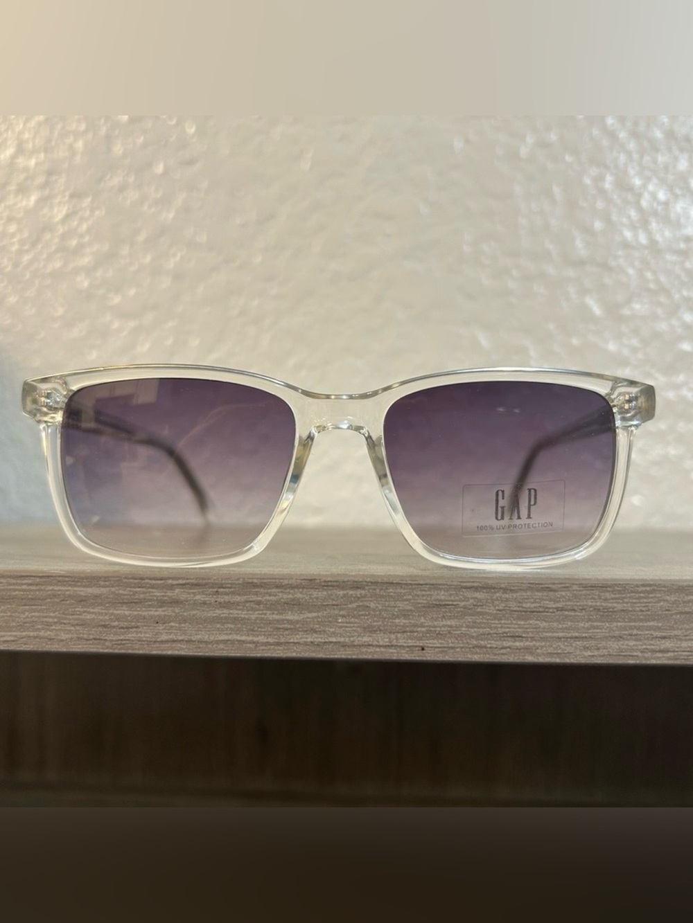 NWOT - GAP Sunglasses SGP200